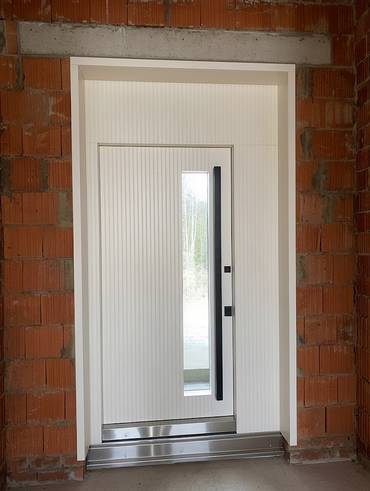 Входная группа с МДФ и стеклом